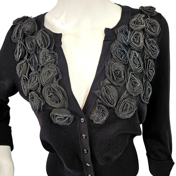 Cyrus Black Rose Embellished Short Cardigan 3/4 Slv Viscose Nylon Knit Womens M - Picture 2 of 11